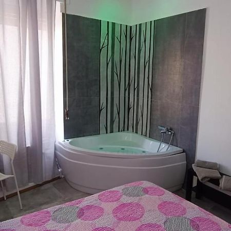 Gilda Bed & Breakfast อาลเกโร ภายนอก รูปภาพ